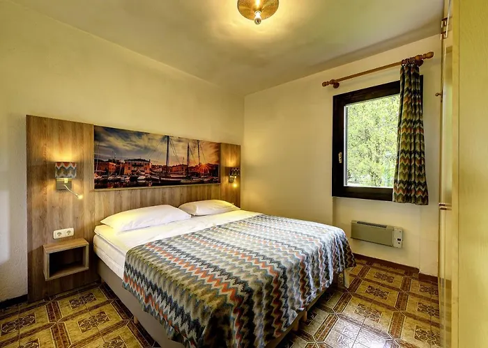 Aparthotel Italsol Riai 3*